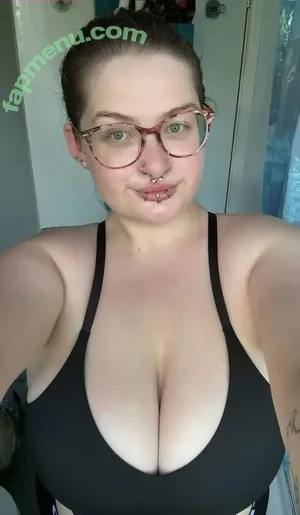Curvykerrie / Imkerrie / Squirtmie nude photo #0003