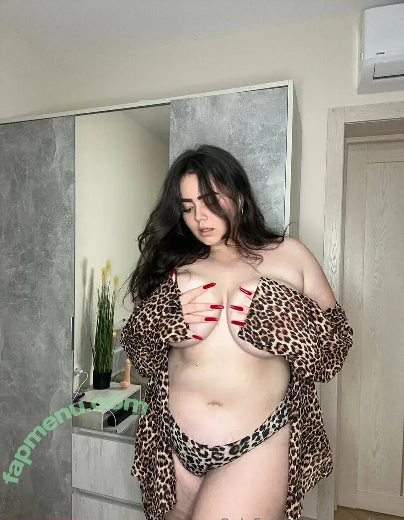 curvylizzz nude photo #0068 (curvystylez)