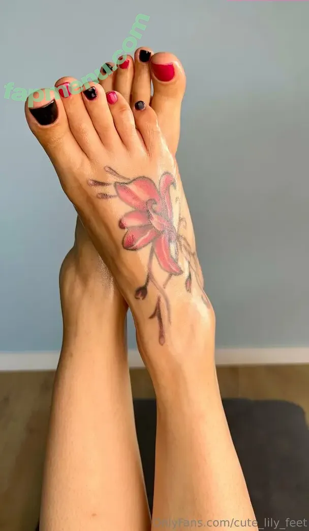 cute_lily_feet nude photo #0018 (cute_lily_feet)