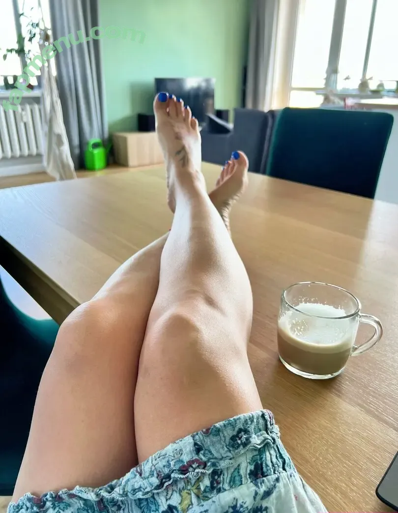 cute_lily_feet nude photo #0001 (cute_lily_feet)
