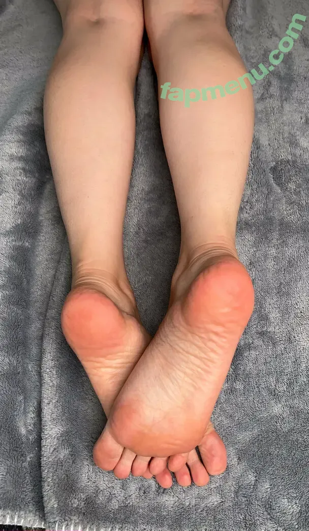 cute_lily_feet nude photo #0026 (cute_lily_feet)