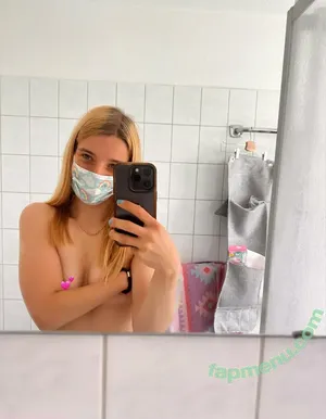 cutestnursingassistant / sarah_cnacares nude photo #0005