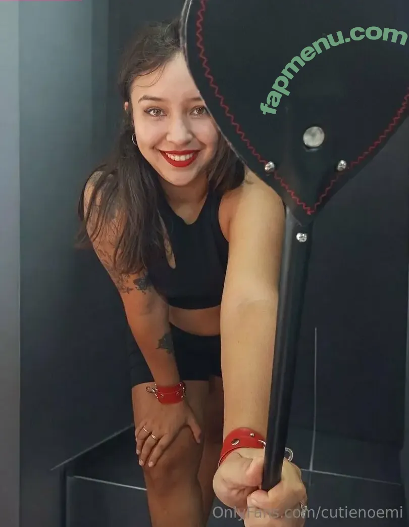cutienoemi nude photo #0027 (cutiie_kim)