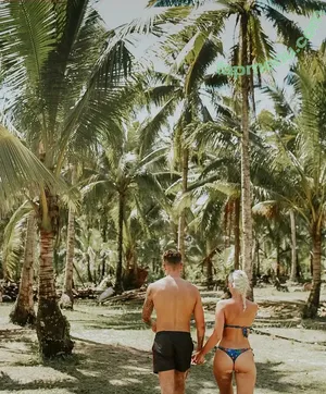 dabbleandtravel / Molly and Matt nude photo #0005