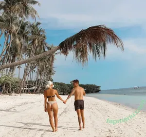dabbleandtravel / Molly and Matt nude photo #0019