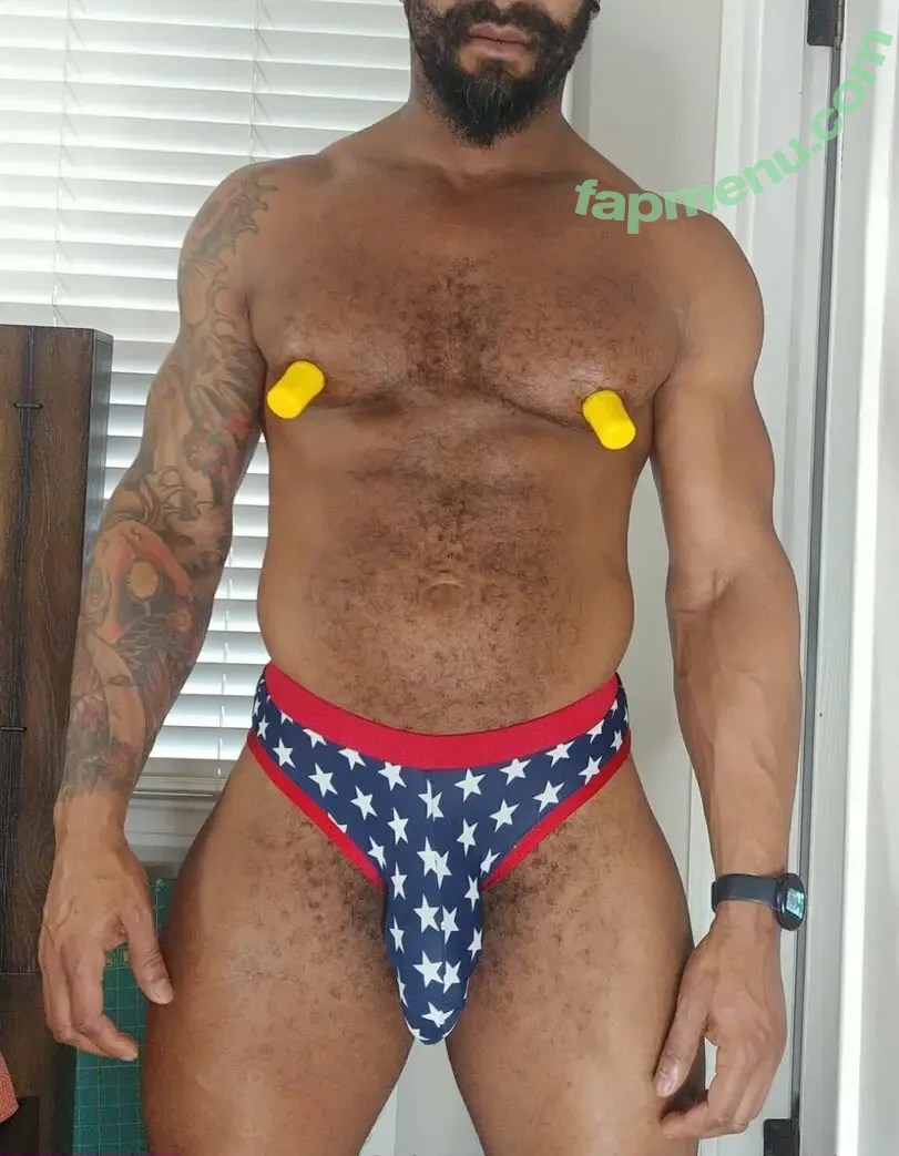 daddysmuscleboy nude photo #0002 (instamuscledaddies)