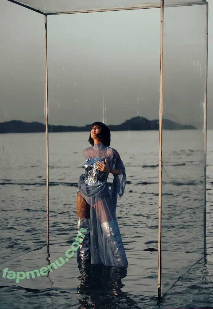 Dafina Zeqiri nude photo #0016 (Dafina Zeqiri)