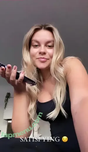 Dagi Bee / dagibee nude photo #0024
