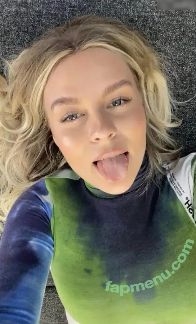Dagi Bee nude photo #0006 (dagibee)