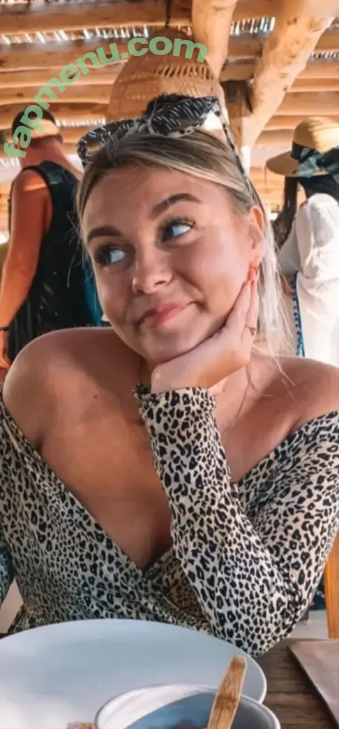 Dagi Bee nude photo #0054 (dagibee)