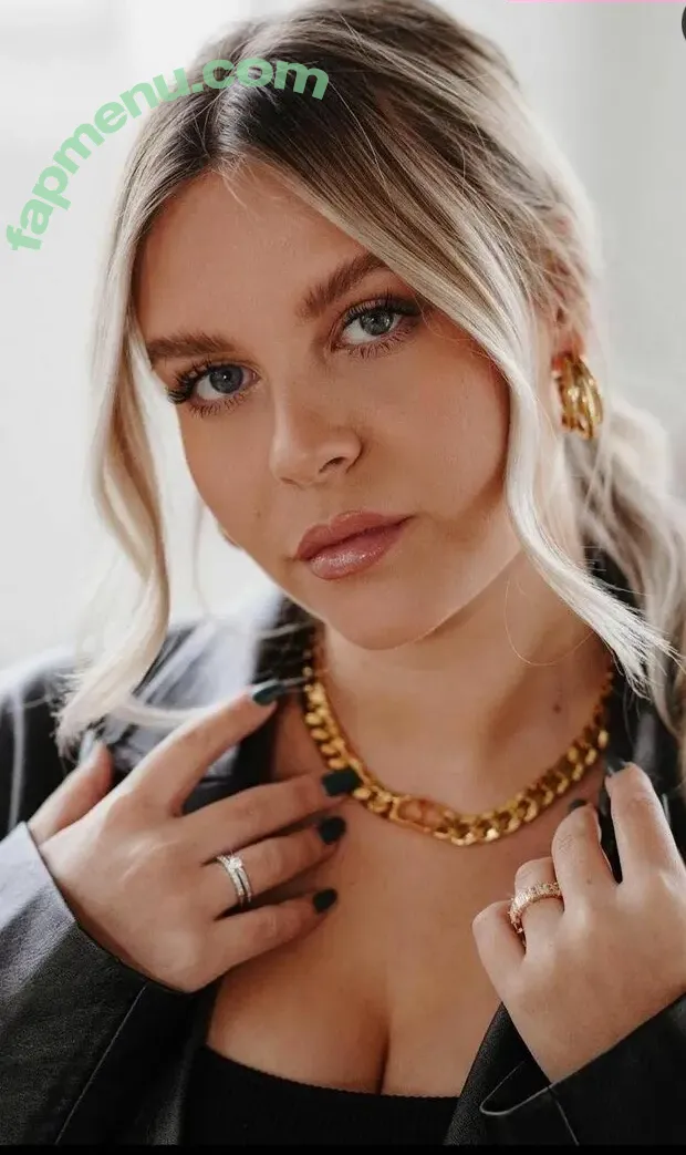 Dagi Bee nude photo #0209 (dagibee)