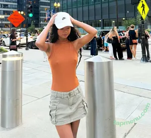 dailylunaxx / _thelivingluna / itsyahluna nude photo #0007