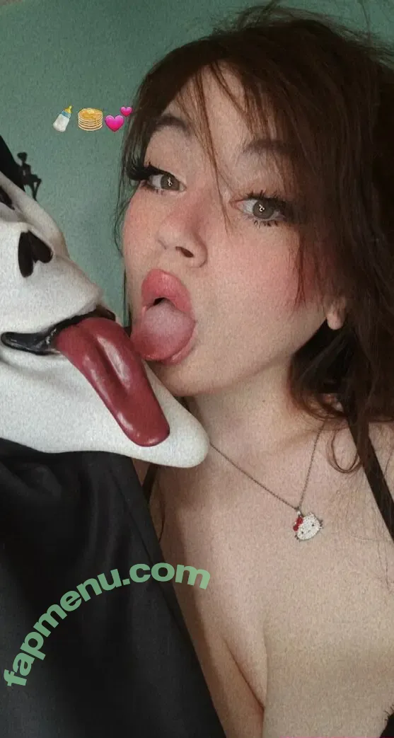 Daintypet nude photo #0016 (ayocutie / daintyp3t)