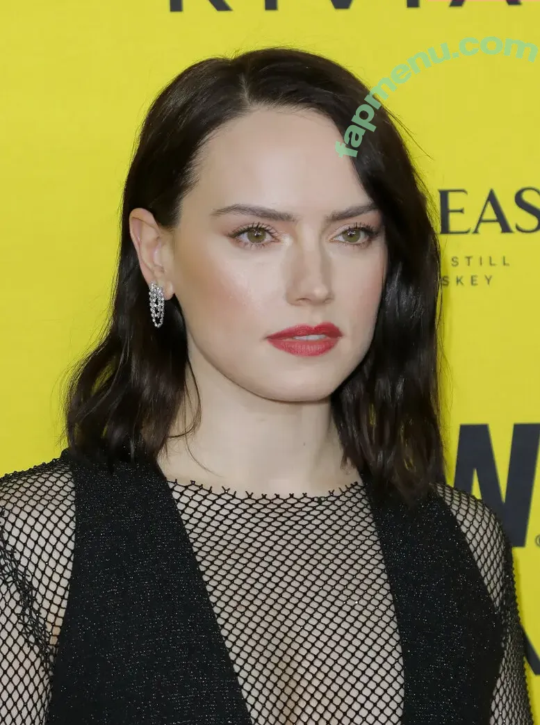Daisy Ridley nude photo #0987 (daisyridley)
