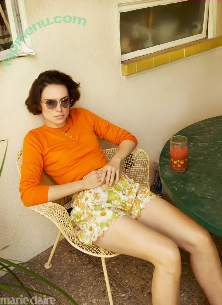 Daisy Ridley nude photo #1066 (daisyridley)