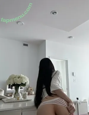  nude photo #0001