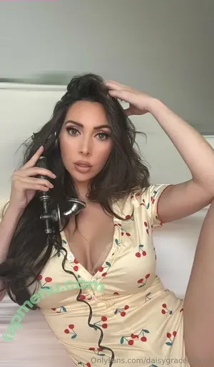 daisygraceofficial / daisygrayofficial nude photo #0016
