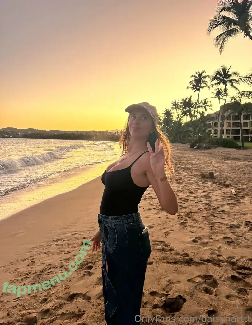 daisyharttt nude photo #0024 (daisy_a_hart)