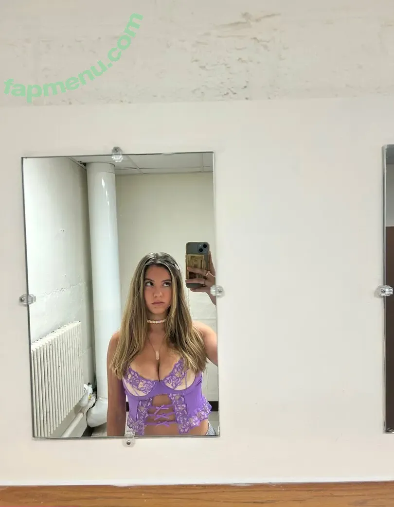 daisyharttt nude photo #0081 (daisy_a_hart)