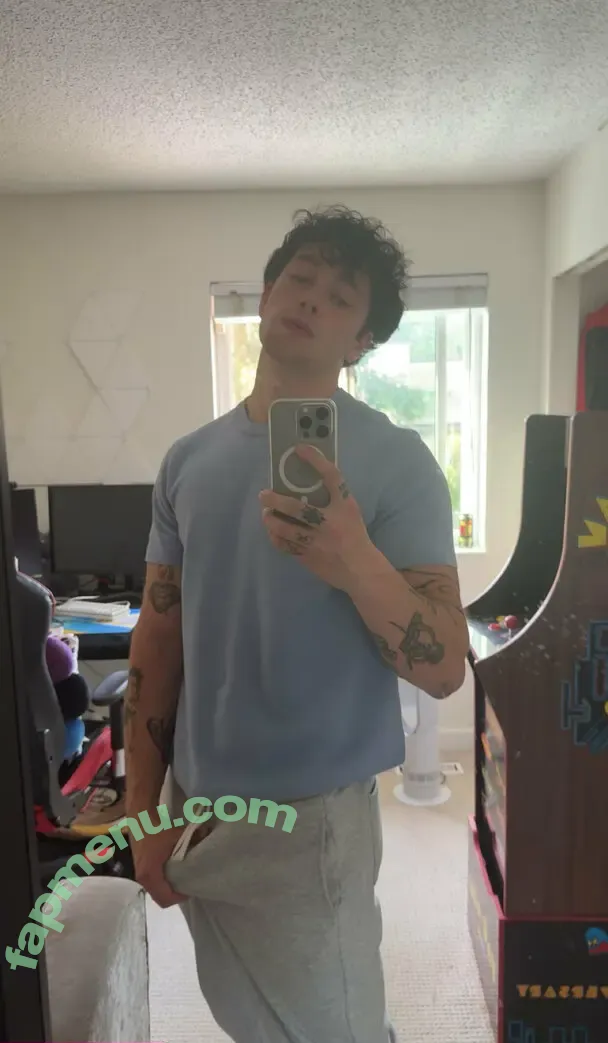 dakarluca nude photo #0007 (dakaroficial)