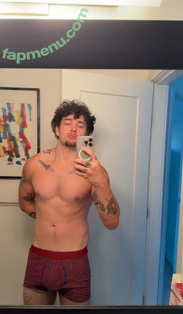 dakarluca nude photo #0001 (dakaroficial)