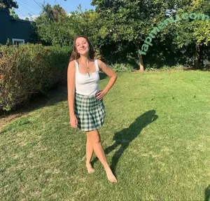 Dana Schwartz / danaschwartzzz nude photo #0016