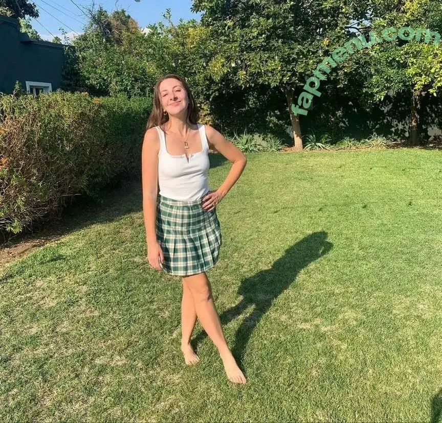 Dana Schwartz nude photo #0016 (danaschwartzzz)