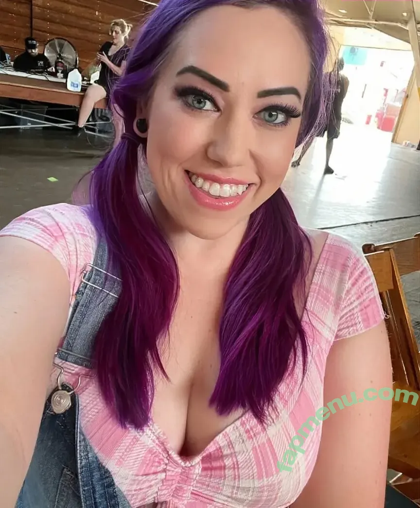 Dani Leigh nude photo #0031 (danileighifyouplease / danileighxoxo)