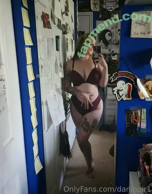 Dani Noir nude photo #0001 (danilanoirerealtor / daninoir1)