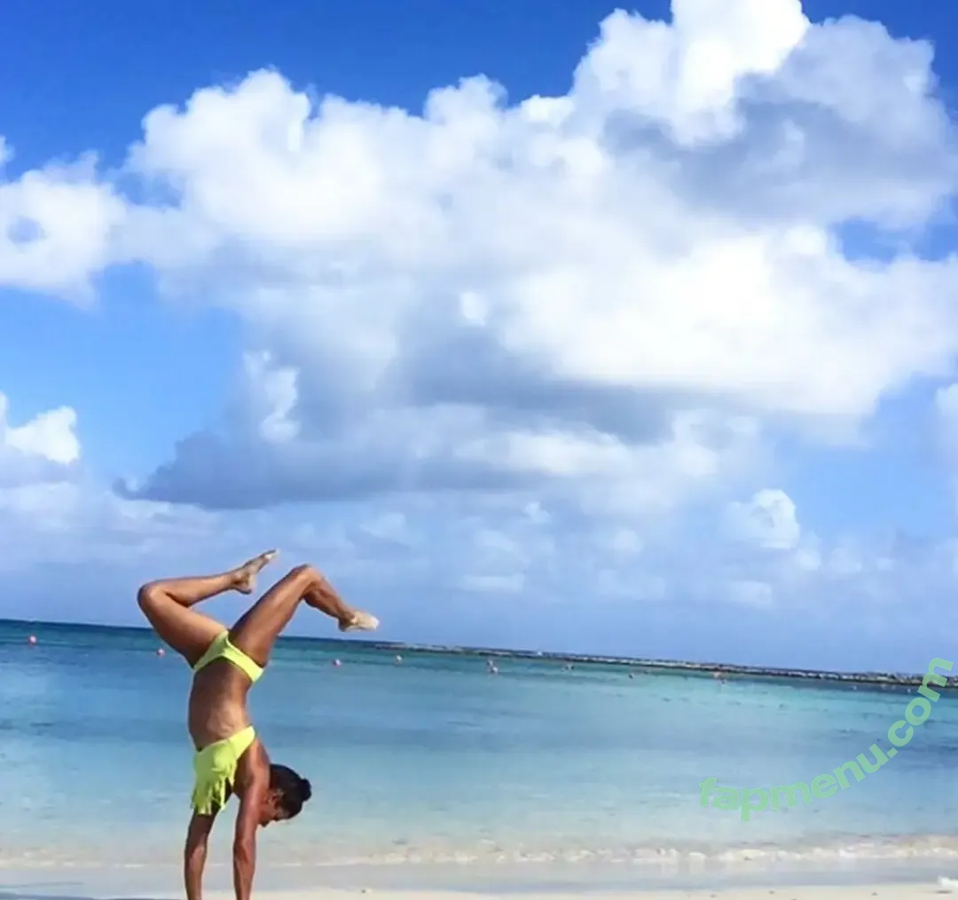 Danica Patrick nude photo #0148 (DanicaPatrick / Professional racing driver)