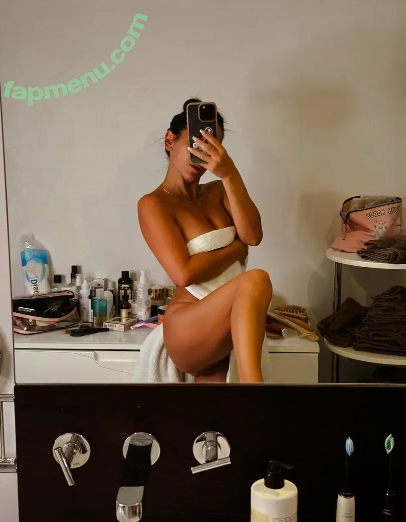 danikamori nude photo #0010 (realdanikamori)