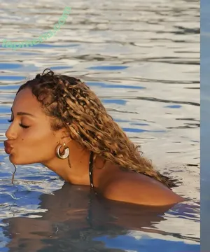 DaniLeigh / Danielle Leigh / iamdanileigh nude photo #0005