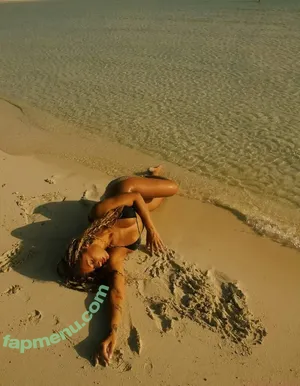 DaniLeigh / Danielle Leigh / iamdanileigh nude photo #0018