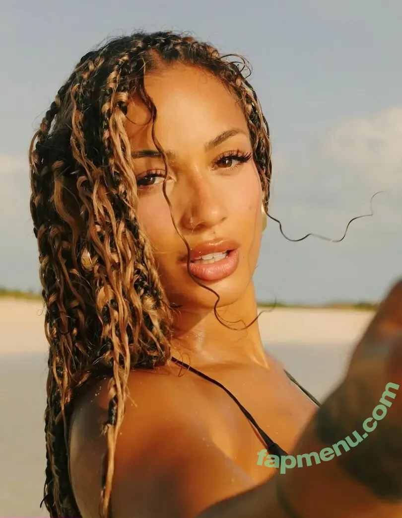 DaniLeigh nude photo #0025 (Danielle Leigh / iamdanileigh)