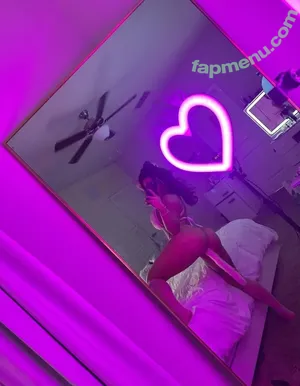  nude photo #0004