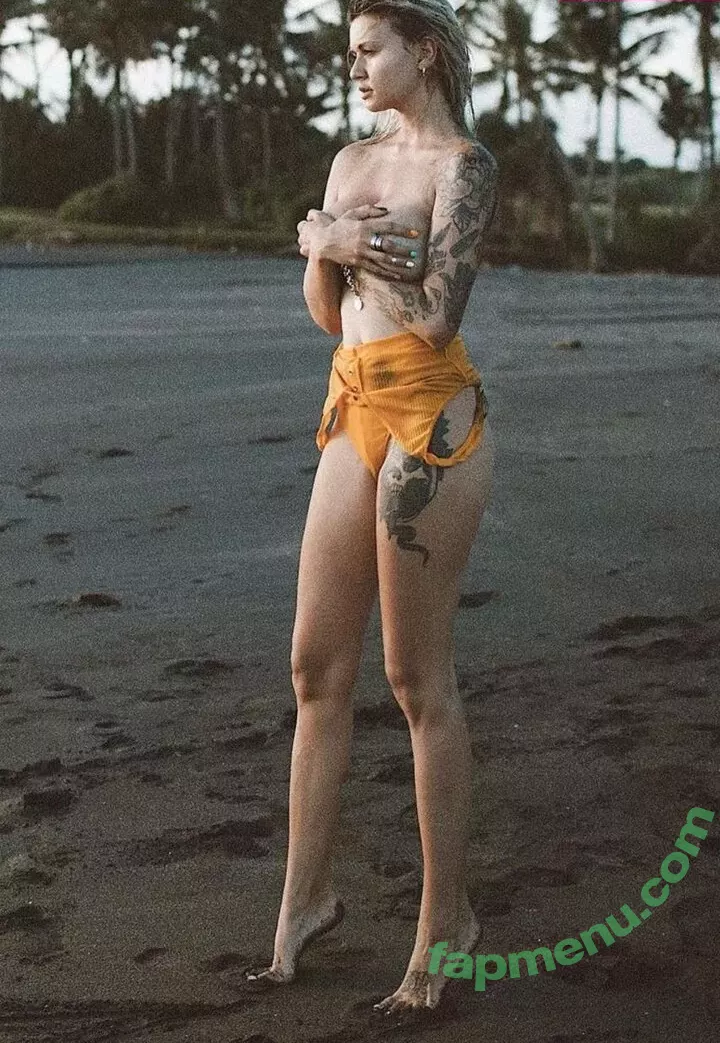 Daria Perel nude photo #0022 (pereldaria / perelperel)
