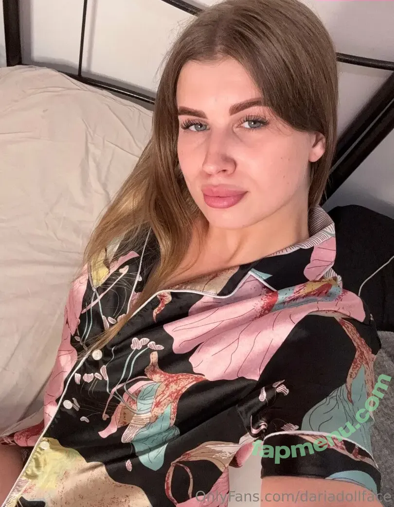 dariadollface nude photo #0026 (dahliadollface)