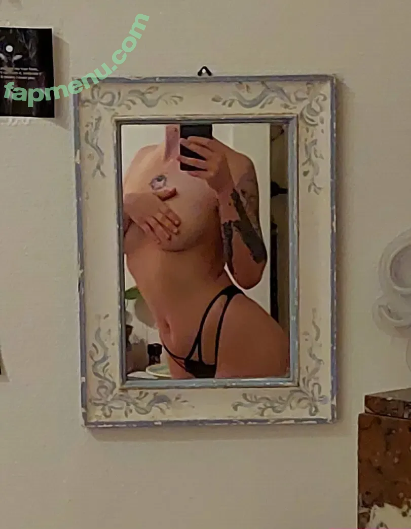 dark_lilith_666 nude photo #0002 (dark_lilith666)