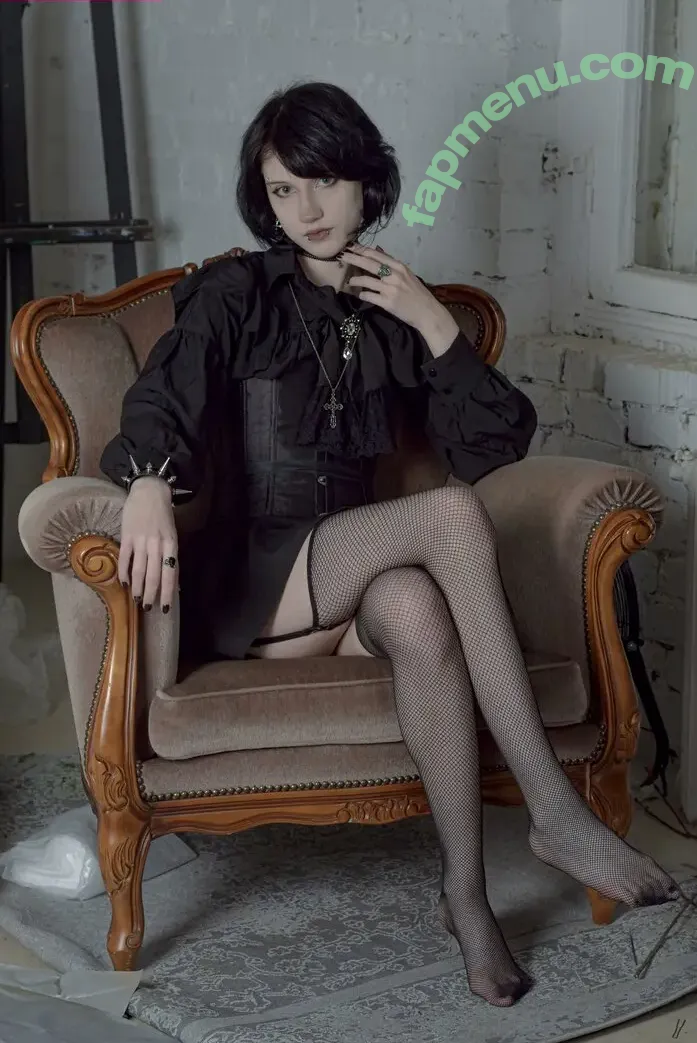 dark_vamp_ nude photo #0011 (dark_vamp_)