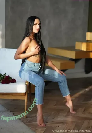  nude photo #0002