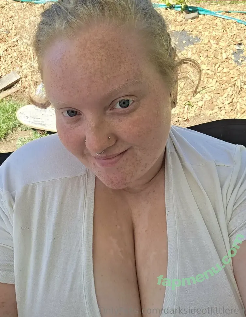 darksideoflittlered nude photo #0189 (darksideoflittlered)