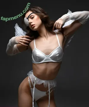  nude photo #0009