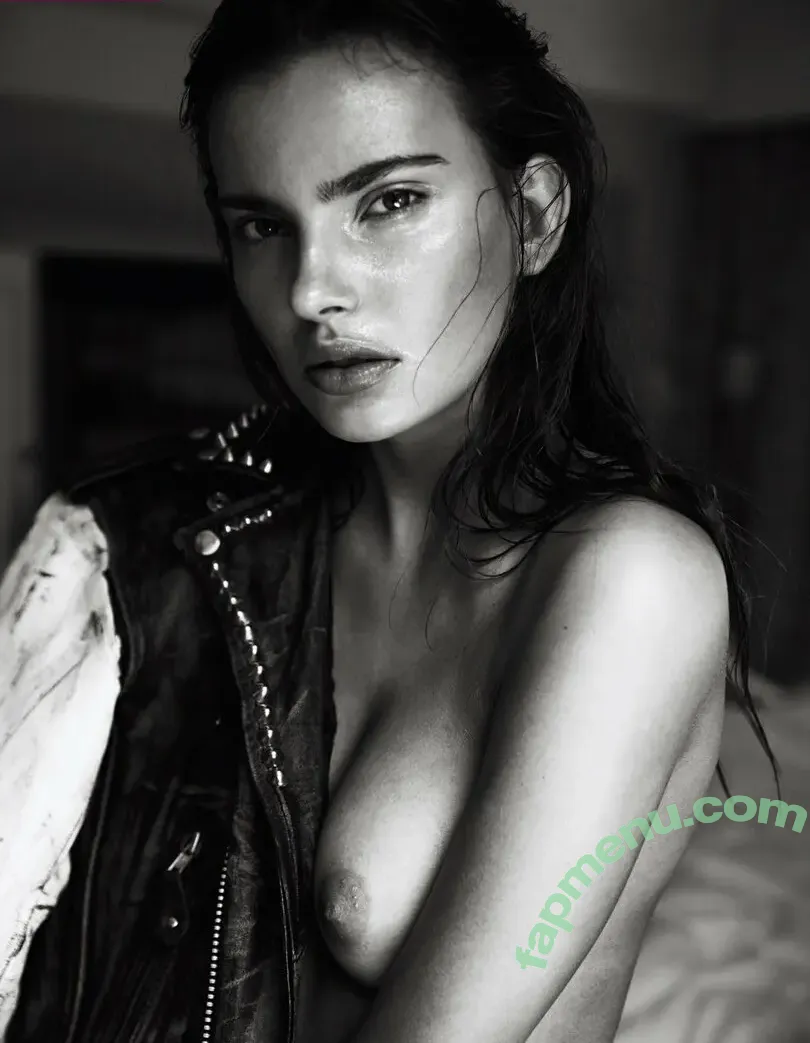 Darya Semenchenko nude photo #0007 (darya.semenchenko)