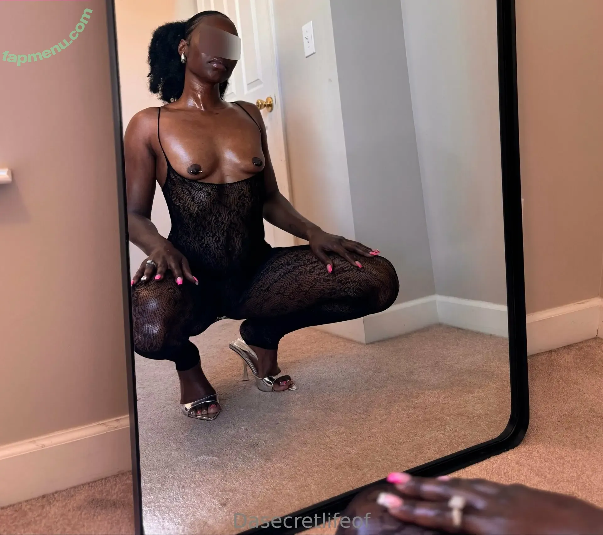 dasecretlifeof nude photo #0010 (secretlifeof)