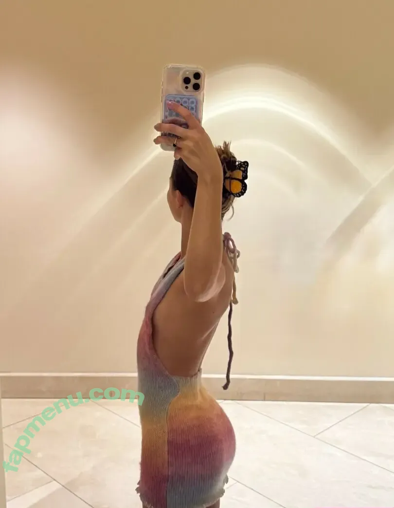 Dasha Komarova nude photo #0026 (Darya Komarova / Odarka Komarova / odarka_komarova / odarochka)