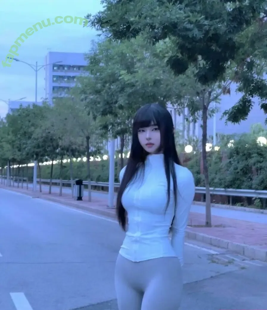 Daturakisses nude photo #0243 (Sacha Wang)
