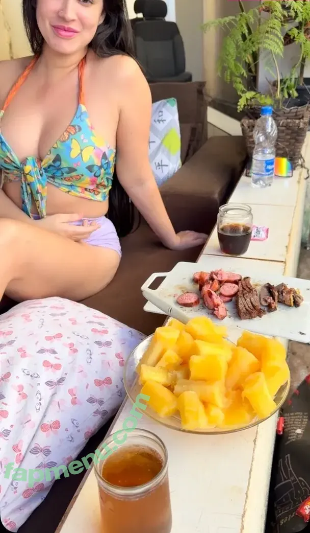 Dayicial nude photo #0002 (dayoficiall_)