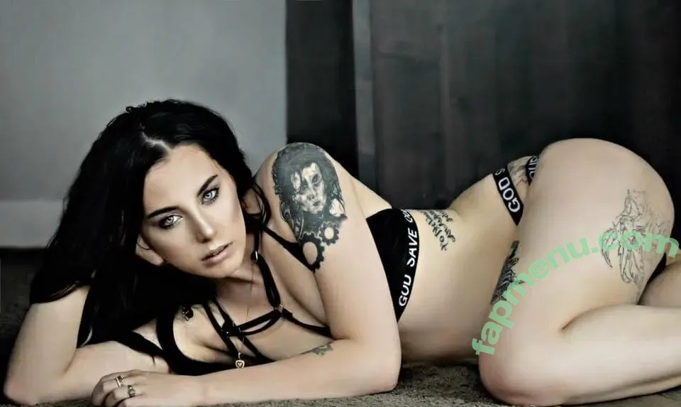 deavanclegg nude photo #0043 (deavanclegg)