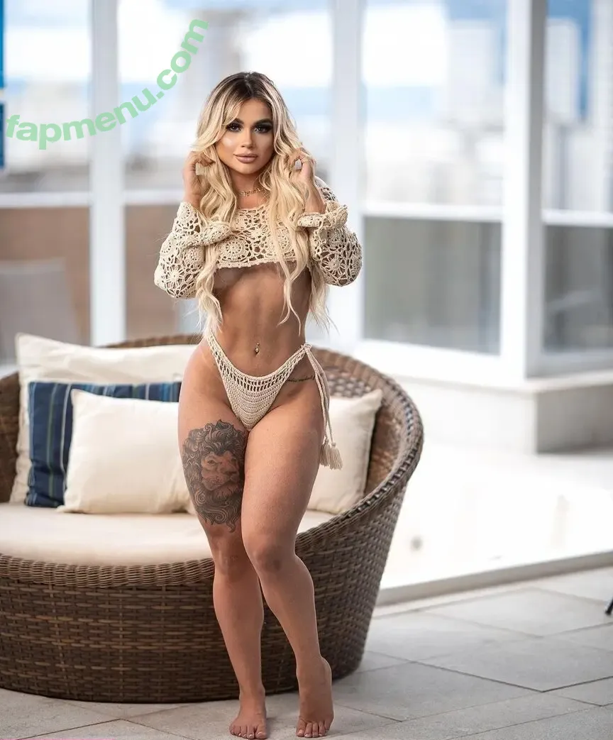 Debora Julia nude photo #0010 (Débora Juliaicial / deborajuliaoficial)