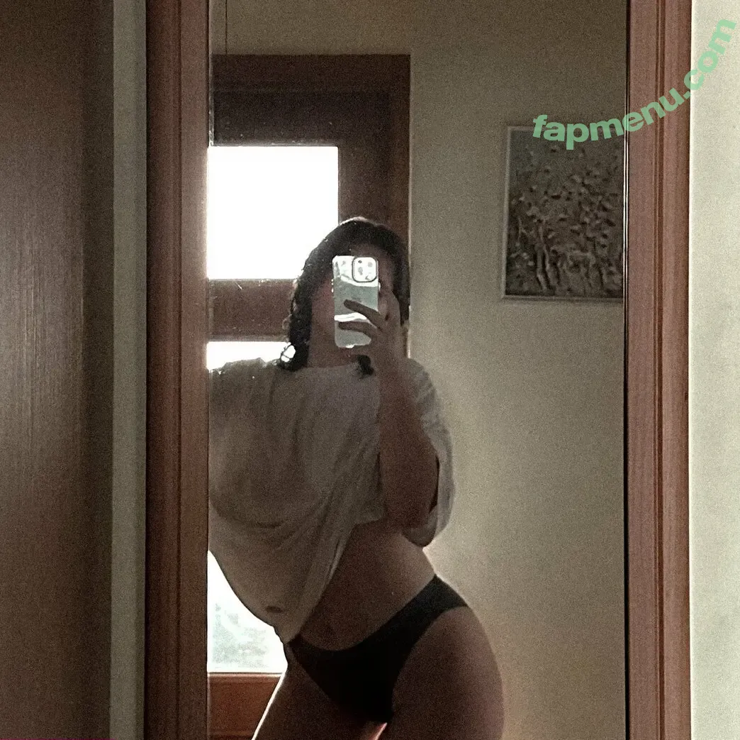 Deca_mo nude photo #0009 (Deca_mo)